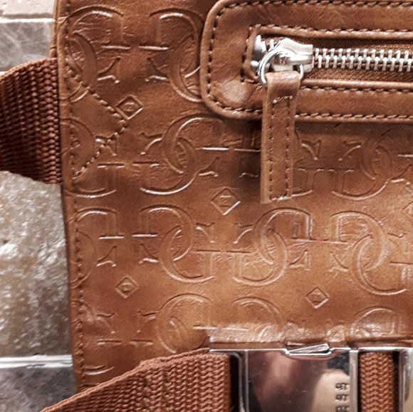 Guess Brand Tan Hip Bag - Picture 4 of 11